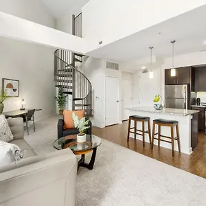 https://luxury-lofted-1-bed-unit-with-hot-tub-and-pool.columbusohiohotels.org